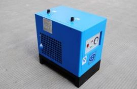 20年實(shí)力廠家告訴您 冷凍式干燥機(jī)正確的保養(yǎng)方式