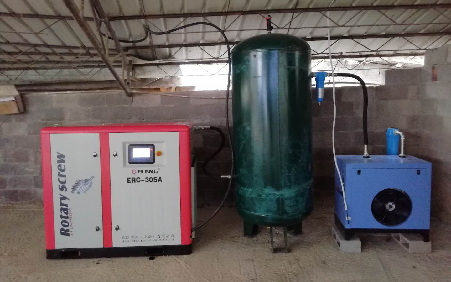 4立方螺桿式空壓機.jpg 4立方螺桿式空壓機.jpg