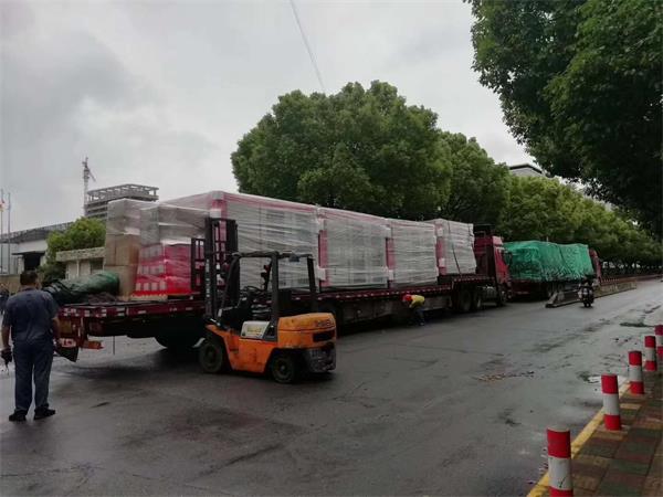 無油變頻螺桿空壓機(jī)